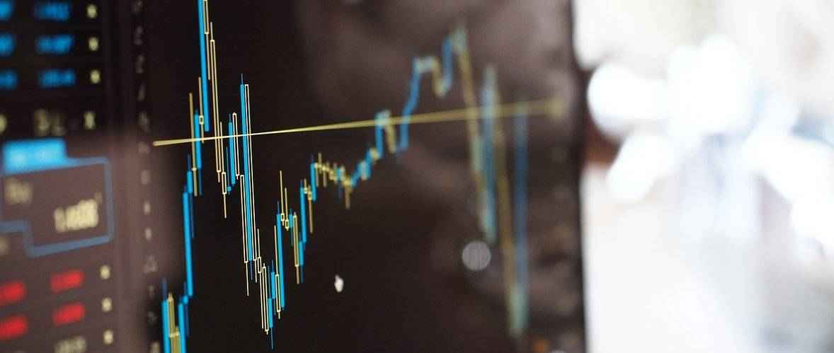 Header 10 - Attribut alt par défaut.